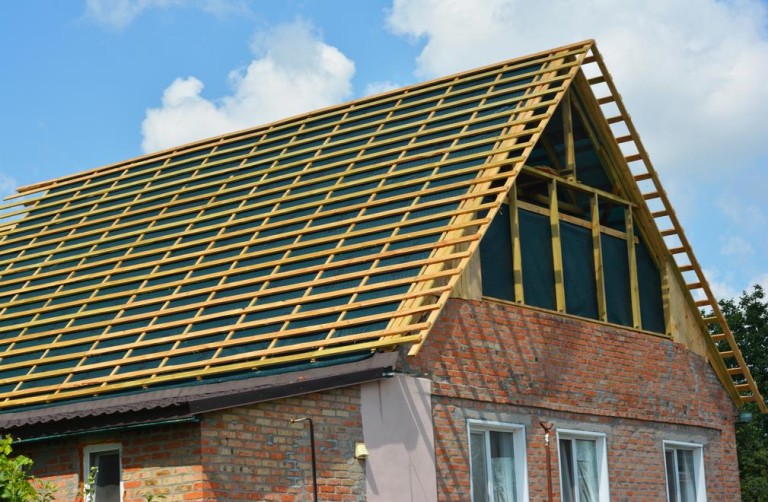 L'isolation de toiture à Lille : comment réduire efficacement vos factures ?